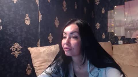 EmmaGoldX online show from 8, 11, 2025