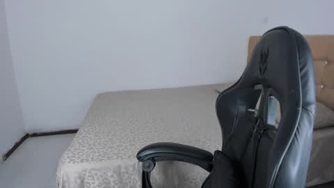 Snapshot of emmagrace99 chatting on 11, 1, 2026 Jennifer online show from 11, 1, 2026