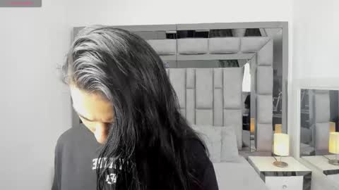 EMMA HILL online show from 21, 3, 2026