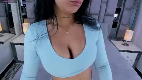 EMMA HILL online show from 6, 7, 2026