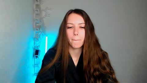 emmaishier online show from 25, 10, 2025