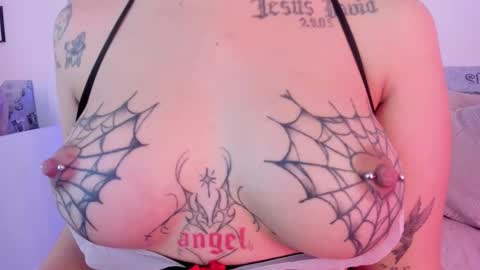 emmajohanson online show from 14, 1, 2026