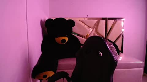 Emma online show from 8, 2, 2025