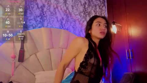 Snapshot of emmamiller__ chatting on 8, 3, 2026 online show from 8, 3, 2026