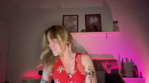 Snapshot of emmaonlyx1 chatting on 18, 6, 2026 emmaonlyx1 online show from 18, 6, 2026