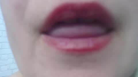 emmasquirt69 online show from 15, 2, 2025