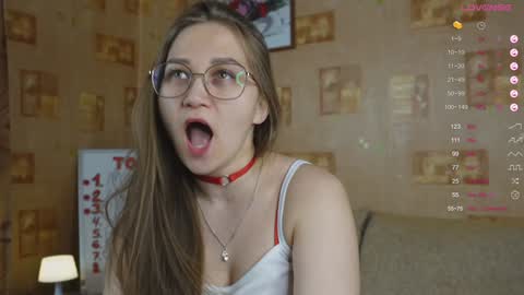 Mia online show from 5, 2, 2025