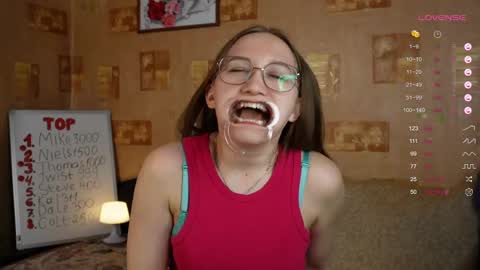 Mia online show from 5, 3, 2025