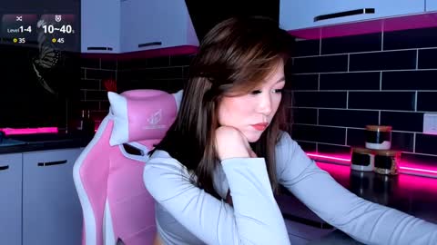 Snapshot of emmavictori chatting on 17, 1, 2025 Shaiya online show from 17, 1, 2025