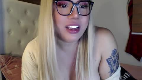 YourDreamGirl Emma  online show from 27, 12, 2024