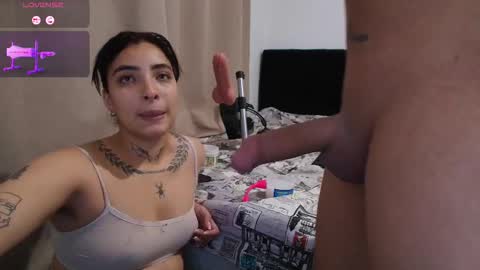 Snapshot of emmi_11 chatting on 17, 12, 2025 emmi_11 online show from 17, 12, 2025