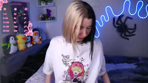 emmie_everly online show from 14, 4, 2026