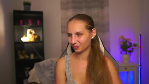 Emmie online show from 25, 6, 2026