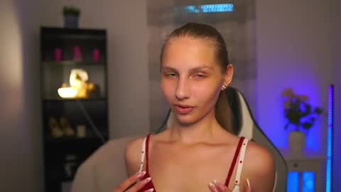 Emmie online show from 28, 6, 2026
