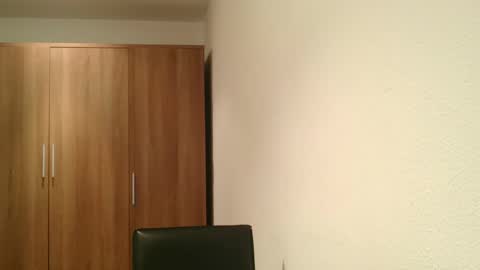 Snapshot of emmie_xxx chatting on 3, 12, 2024 emmie online show from 3, 12, 2024