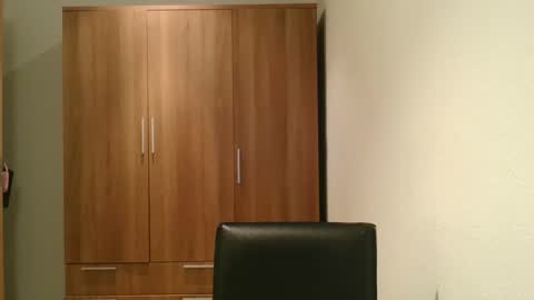 Snapshot of emmie_xxx chatting on 4, 12, 2024 emmie online show from 4, 12, 2024