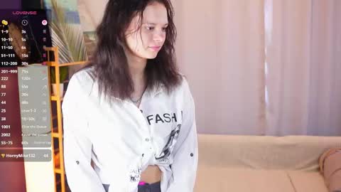 Snapshot of emmiecrellin chatting on 6, 3, 2026 Emily online show from 6, 3, 2026