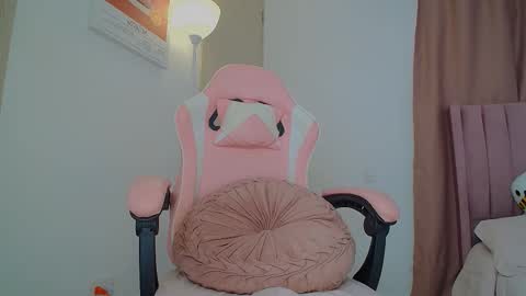 emmily online show from 13, 10, 2025