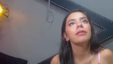 emmily_owenn online show from 20, 10, 2025