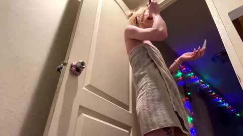 Snapshot of emmwarr1514 chatting on 3, 3, 2025 emmwarr1514 online show from 3, 3, 2025