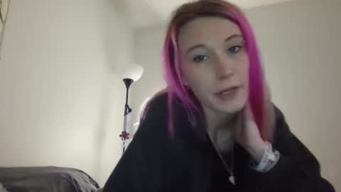 Snapshot of emmwarr1514 chatting on 16, 2, 2026 emmwarr1514 online show from 16, 2, 2026