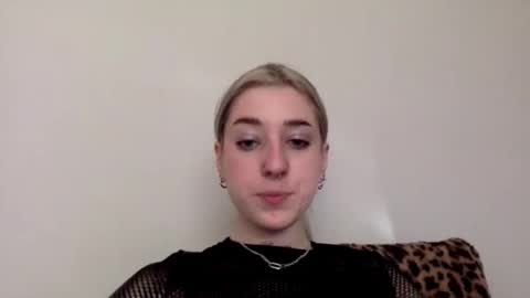 Snapshot of emmydesire chatting on 5, 3, 2026 Emmy online show from 5, 3, 2026