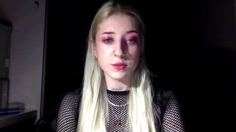 Snapshot of emmydesire chatting on 18, 3, 2026 Emmy online show from 18, 3, 2026