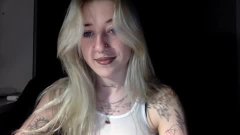 Snapshot of emmydesire chatting on 20, 3, 2026 Emmy online show from 20, 3, 2026