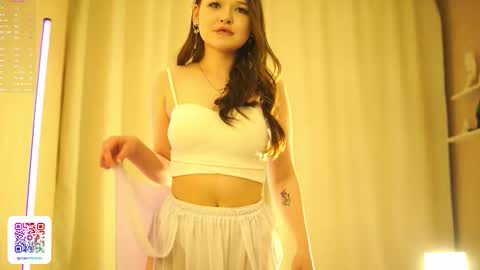 Snapshot of emmyrain chatting on 6, 3, 2026 Emily online show from 6, 3, 2026