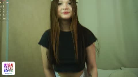 Snapshot of emmyrain chatting on 22, 3, 2026 Emily online show from 22, 3, 2026