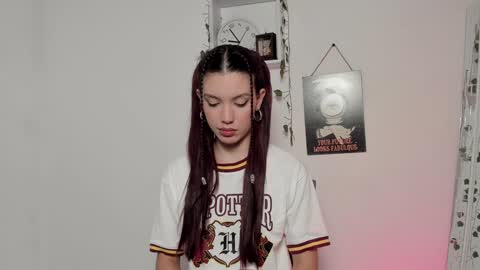 Snapshot of emperatriiiz chatting on 25, 12, 2024 Emperatriz online show from 25, 12, 2024