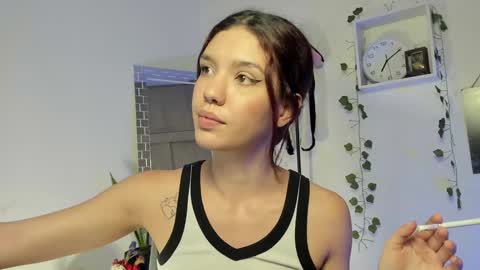 Snapshot of emperatriiiz chatting on 11, 1, 2025 Emperatriz online show from 11, 1, 2025