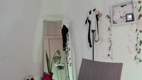 Snapshot of emperatriiiz chatting on 7, 2, 2025 Emperatriz online show from 7, 2, 2025