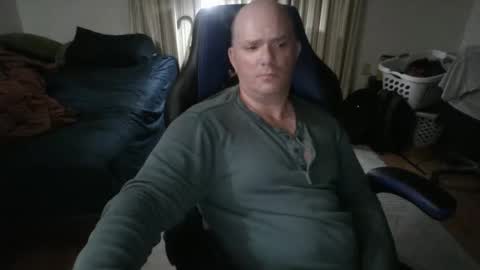 Snapshot of emsguy1 chatting on 21, 9, 2025 Matt online show from 21, 9, 2025