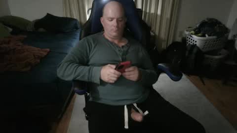 Snapshot of emsguy1 chatting on 23, 9, 2025 Matt online show from 23, 9, 2025