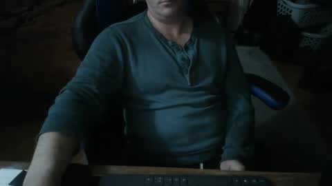 Snapshot of emsguy1 chatting on 28, 9, 2025 Matt online show from 28, 9, 2025