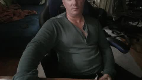 Snapshot of emsguy1 chatting on 29, 9, 2025 Matt online show from 29, 9, 2025