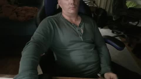 Snapshot of emsguy1 chatting on 30, 9, 2025 Matt online show from 30, 9, 2025