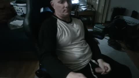 Snapshot of emsguy1 chatting on 15, 10, 2025 Matt online show from 15, 10, 2025