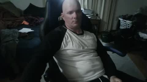 Snapshot of emsguy1 chatting on 21, 10, 2025 Matt online show from 21, 10, 2025