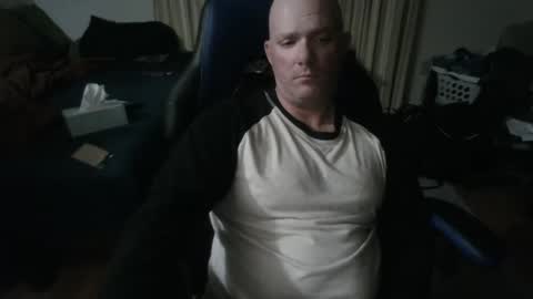 Snapshot of emsguy1 chatting on 22, 10, 2025 Matt online show from 22, 10, 2025