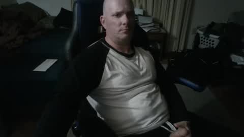 Snapshot of emsguy1 chatting on 24, 10, 2025 Matt online show from 24, 10, 2025