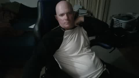 Snapshot of emsguy1 chatting on 25, 10, 2025 Matt online show from 25, 10, 2025