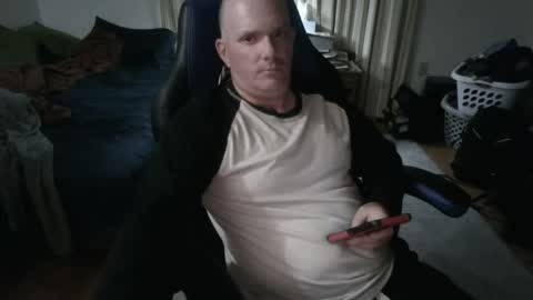 Snapshot of emsguy1 chatting on 30, 10, 2025 Matt online show from 30, 10, 2025