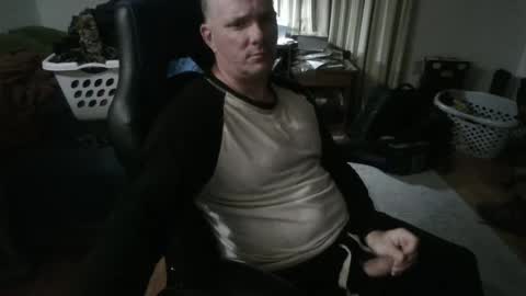 Snapshot of emsguy1 chatting on 10, 11, 2025 Matt online show from 10, 11, 2025