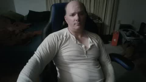 Snapshot of emsguy1 chatting on 14, 1, 2026 Matt online show from 14, 1, 2026