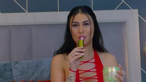 Snapshot of emylaveau chatting on 3, 3, 2026 Emy online show from 3, 3, 2026