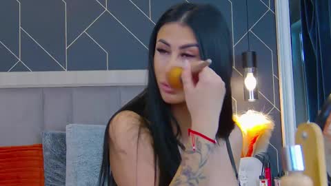 Snapshot of emylaveau chatting on 4, 3, 2026 Emy online show from 4, 3, 2026