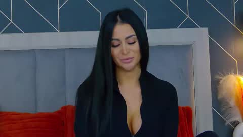 Snapshot of emylaveau chatting on 17, 3, 2026 Emy online show from 17, 3, 2026