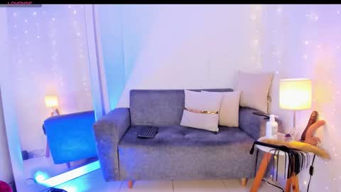 EMYLY  online show from 8, 1, 2026